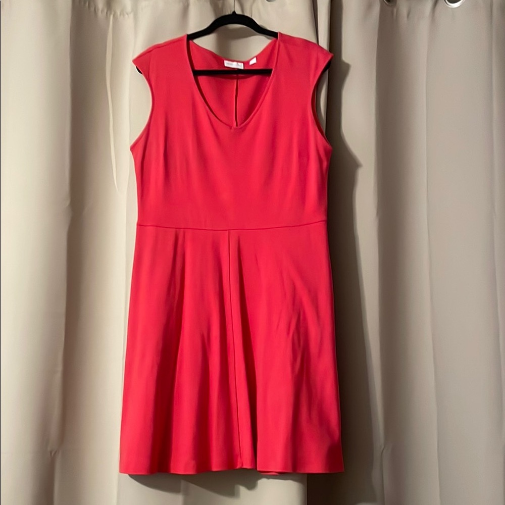 Elegant Red Sleeveless Dress